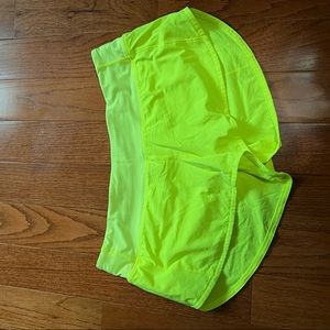 Lululemon Speed Short Size 8 — Length 2.5